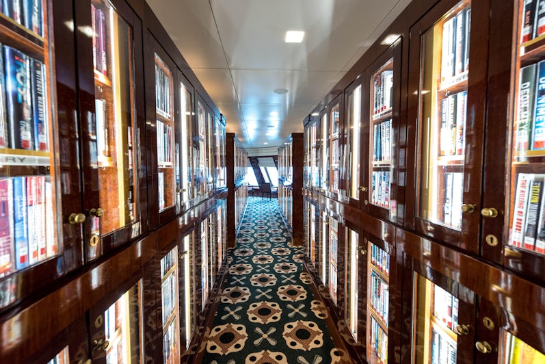 Library on Queen Mary 2 (QM2)