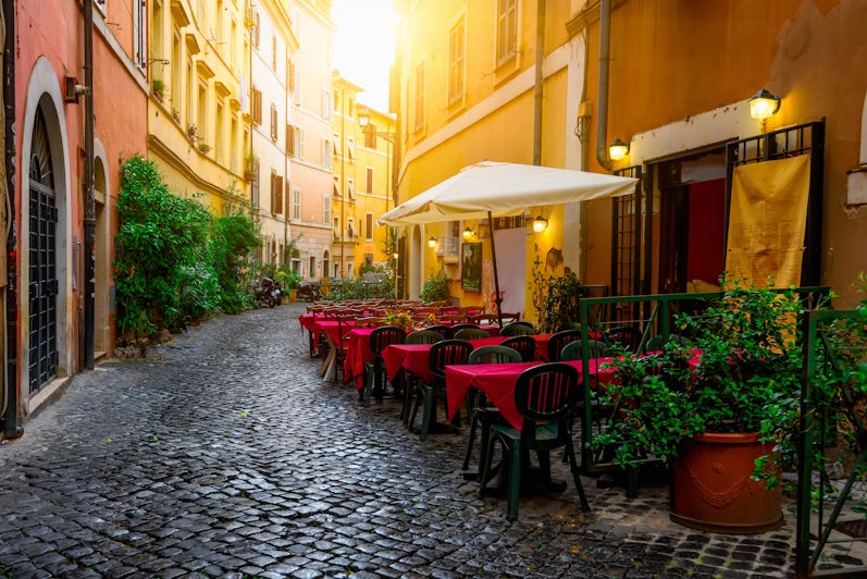 Cozy Old Street in Trastevere in Rome, Italy (Photo: Catarina Belova/Shutterstock)