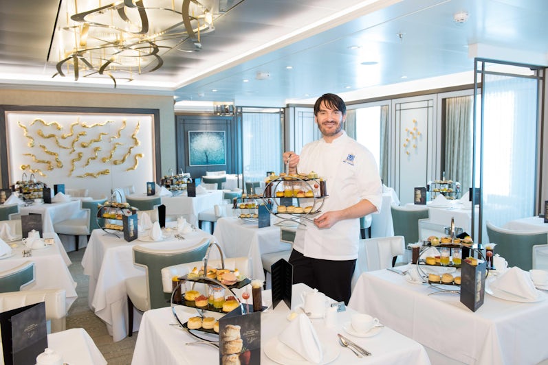 Afternoon Tea in The Epicurean by Eric Lanlard (Photo: P&O Cruises)
