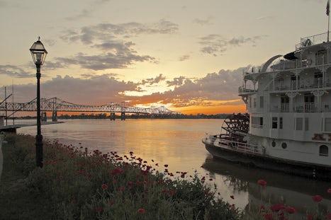Upper Mississippi River vs. Lower Mississippi River Cruises