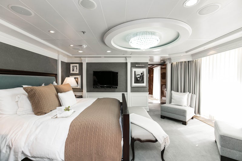 The Owner's Suite on Riviera (Photo: Cruise Critic)