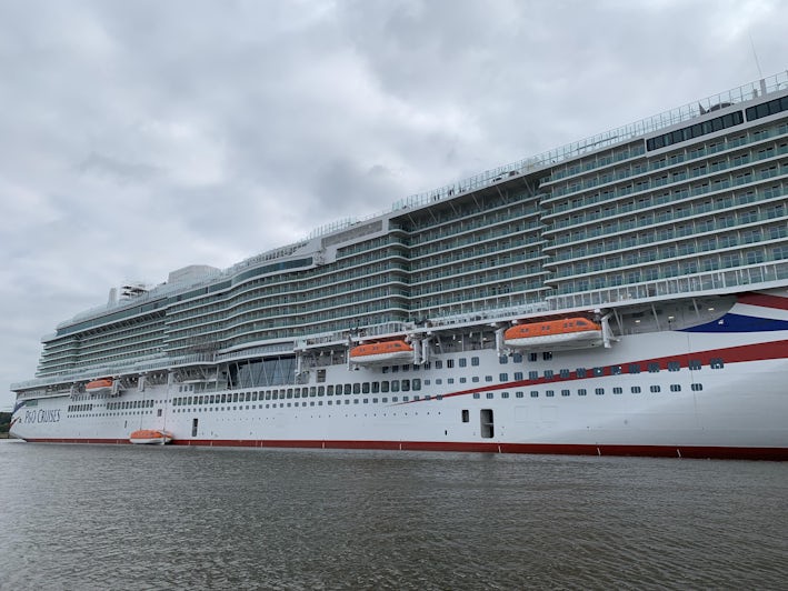 P&O Cruises Arvia in the Meyer Werft shipyard (Photo by Adam Coulter)