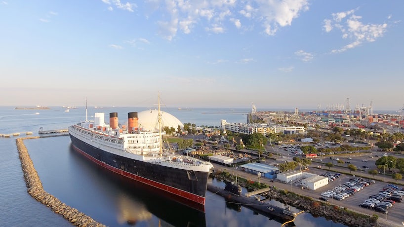 Queen Mary Docked in Long Beach California (Photo: GagliardiImages/Shutterstock)