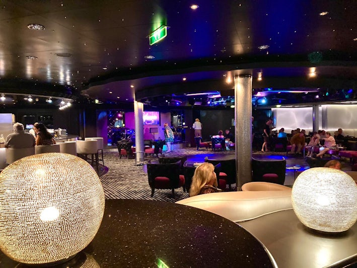 Bliss Lounge on Norwegian Jade (Photo Sara Macefield)