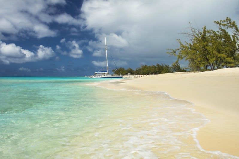 Governor's Beach, Grand Turk, Turks and Caicos (Photo: tose/Shutterstock)