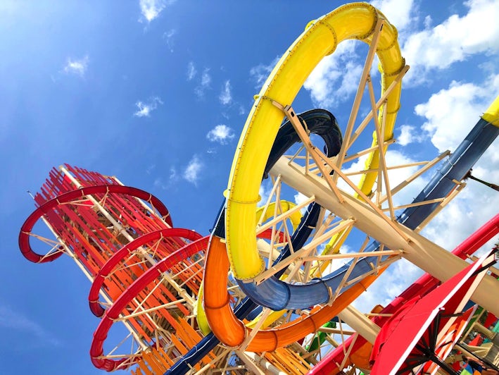 Sideways shot of the colorful water slides at Thrill Waterpark at CocoCay