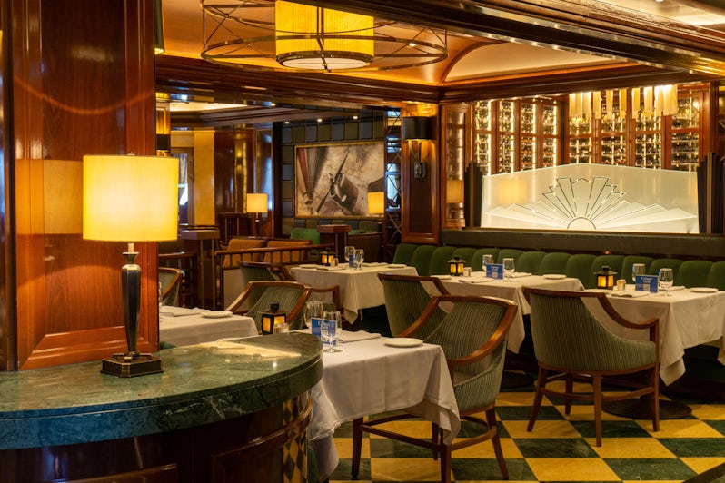 The Crown Grill specialty dining venue aboard Majestic Princess (Photo: Aaron Saunders)