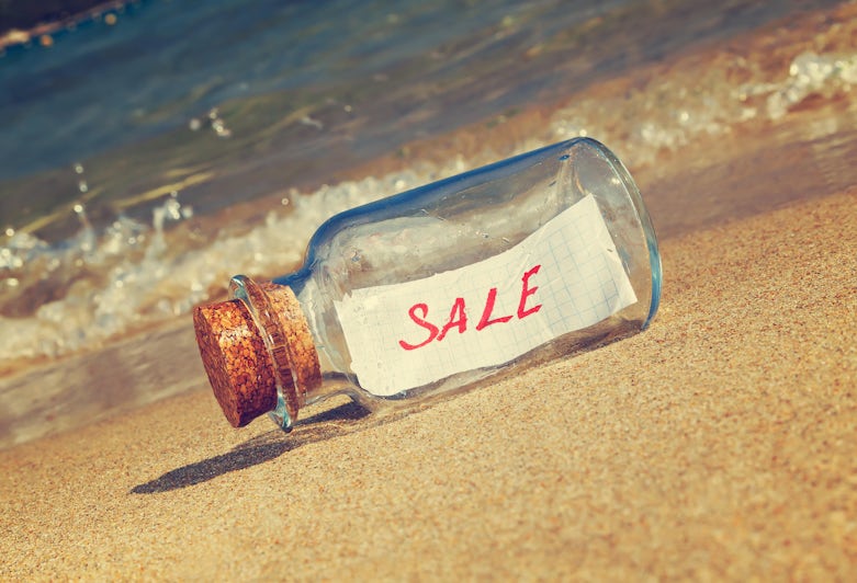 Shoulder Season is a Great Time for Cruise Deals (Photo: Funny Solution Studio/Shutterstock.com)