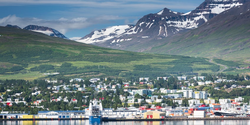 The 9 Coolest Things About an Iceland Cruise: Volcanoes, Glaciers and More