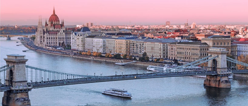 Danube River Cruise Tips (ID: 1723) (Photo: Feel good studio/Shutterstock)