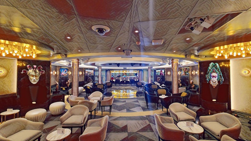 Carnevale Lounge aboard Carnival Venezia (Photo: Carnival Cruise LIne)