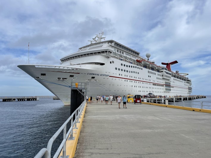 Carnival Ecstasy on its final passenger cruise (Photo: Peter Knego)