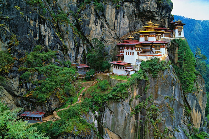 Himalaya, Tibet, Bhutan, Paro Taktsan, Taktsang Palphug Monastery (also known as The Tiger's Nest)