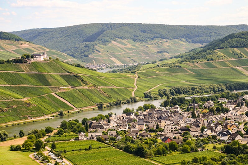 View to river Moselle and Marienburg Castle near village Puenderich