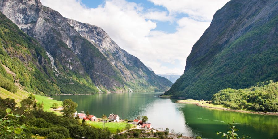 Naeroyfjord, Flam (Photo: Ozerov Alexander/Shutterstock) Naeroyfjord, Flam (Photo: Ozerov Alexander/Shutterstock)