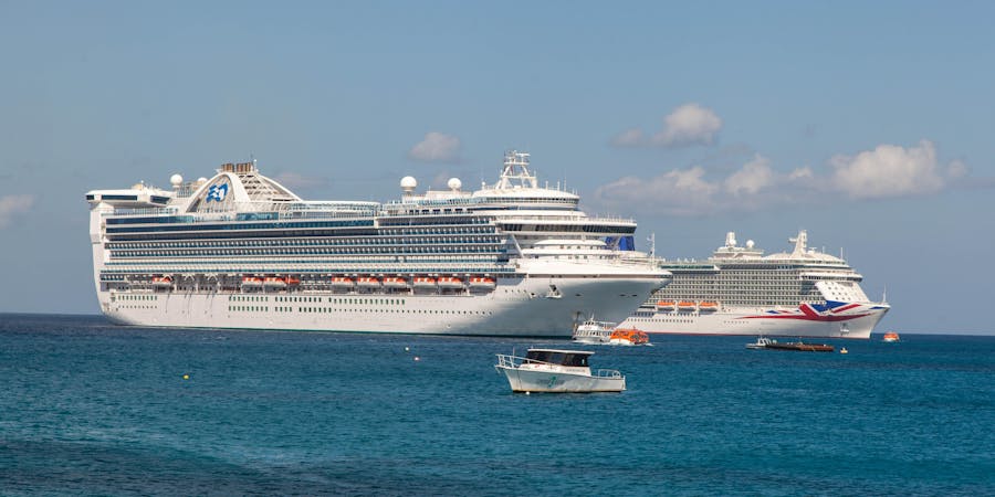 Cruise ships in the Caribbean (Photo: Cruise Critic) Cruise ships in the Caribbean (Photo: Cruise Critic)