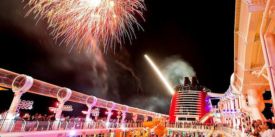 Disney Fireworks Display (Photo: Disney Cruises) Disney Fireworks Display (Photo: Disney Cruises)