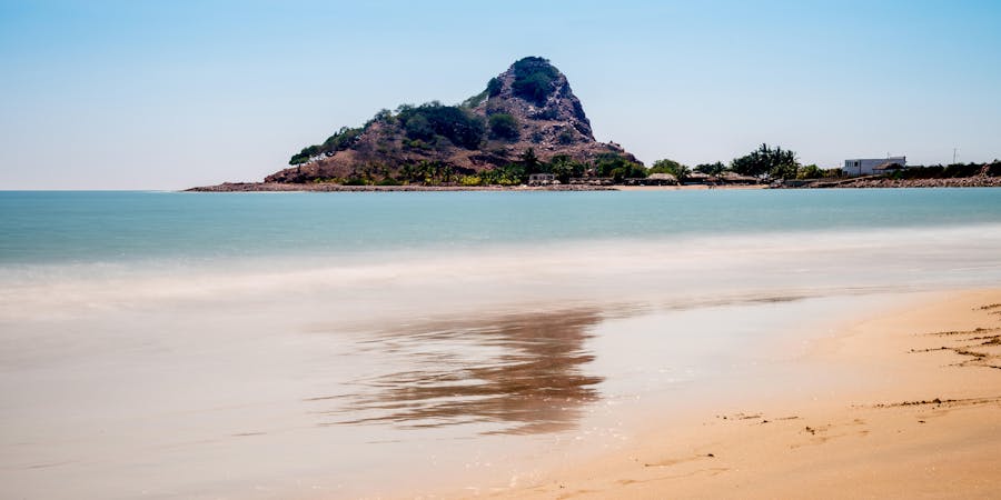 Isla de la Piedra; Stone Island in Mazatlan (Photo: Manuela Durson/Shutterstock) Isla de la Piedra; Stone Island in Mazatlan (Photo: Manuela Durson/Shutterstock)