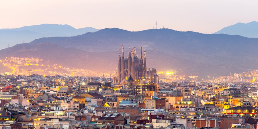 Basilica de la Sagrada Familia, Spain (Photo: basiczto/Shutterstock) Basilica de la Sagrada Familia, Spain (Photo: basiczto/Shutterstock)