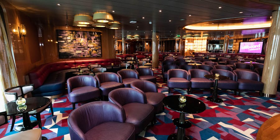 Lincoln Center Stage on Koningsdam (Photo: Cruise Critic) Lincoln Center Stage on Koningsdam (Photo: Cruise Critic)