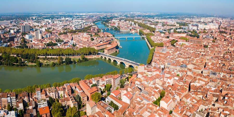Toulouse and Garonne River, France (Photo: saiko3p/Shutterstock) Toulouse and Garonne River, France (Photo: saiko3p/Shutterstock)