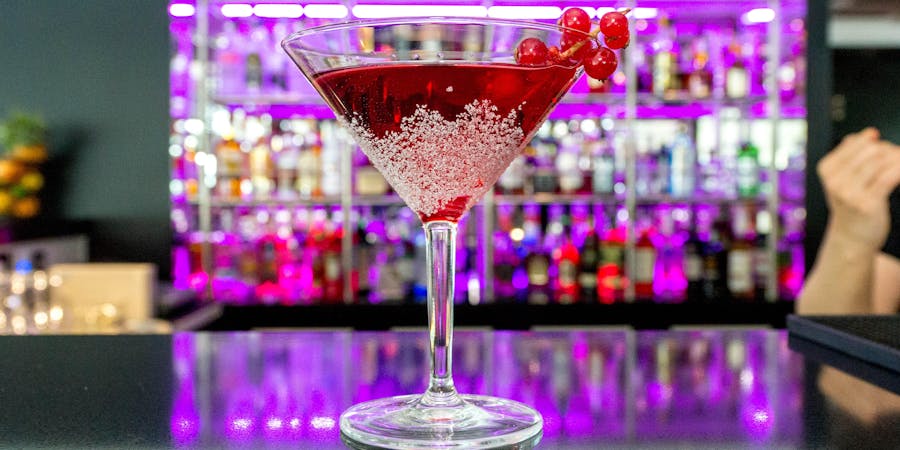 Cocktail in the U Lounge on The B (Photo: Cruise Critic) Cocktail in the U Lounge on The B (Photo: Cruise Critic)