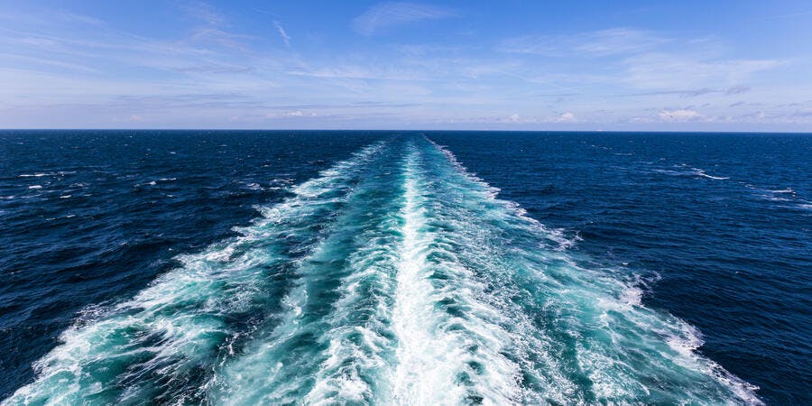 Aft wake from a cruise ship (Photo: Cruise Critic) Aft wake from a cruise ship (Photo: Cruise Critic)