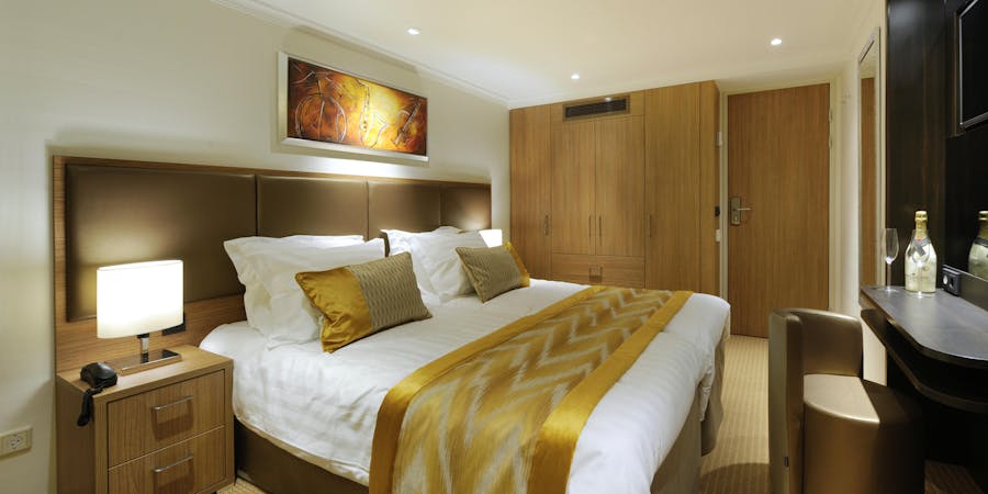 River Voyager Suite (Photo: Vantage Deluxe World Travel) River Voyager Suite (Photo: Vantage Deluxe World Travel)
