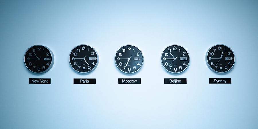 Time Zones (Photo: vtwinpixel/Shutterstock) Time Zones (Photo: vtwinpixel/Shutterstock)
