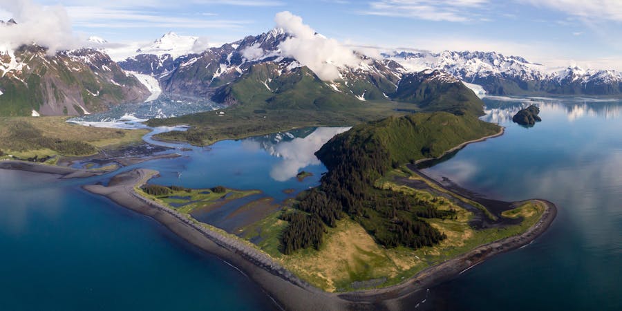 Alaska Aerial Shot (Photo: Holland America Line) Alaska Aerial Shot (Photo: Holland America Line)