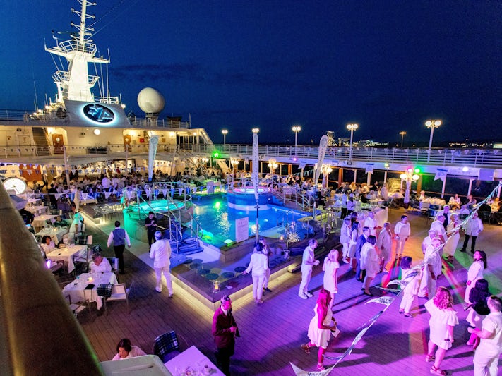 White Night Deck Party on Azamara Pursuit (Photo: Cruise Critic) 