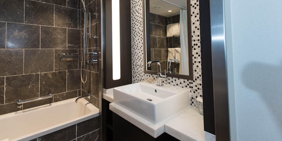 The Grand Suite with Balcony on Anthem of the Seas (Photo: Cruise Critic) The Grand Suite with Balcony on Anthem of the Seas (Photo: Cruise Critic)