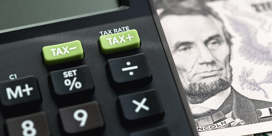 Filing Taxes (Photo: eamesBot/Shutterstock) Filing Taxes (Photo: eamesBot/Shutterstock)