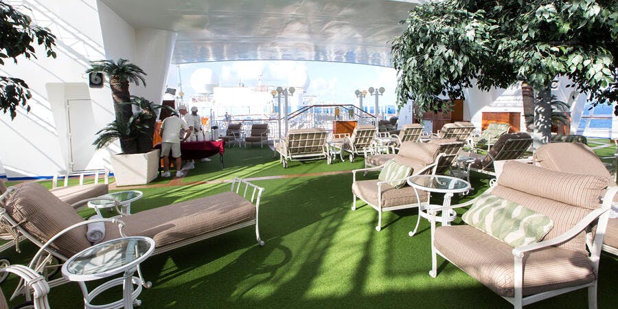 The Sanctuary on Caribbean Princess (Photo: Cruise Critic) The Sanctuary on Caribbean Princess (Photo: Cruise Critic)