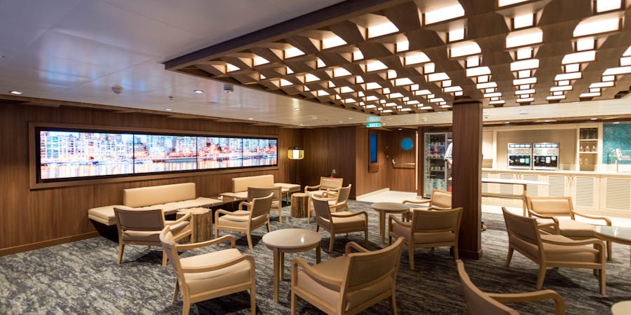 Studio Lounge on Norwegian Bliss (Photo: Cruise Critic) Studio Lounge on Norwegian Bliss (Photo: Cruise Critic)