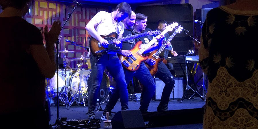 Rolling Stone Rock Band (Photo: Cruise Critic) Rolling Stone Rock Band (Photo: Cruise Critic)