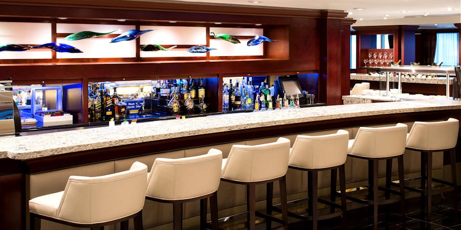 Living Room Bar on Azamara Journey (Photo: Azamara) Living Room Bar on Azamara Journey (Photo: Azamara)
