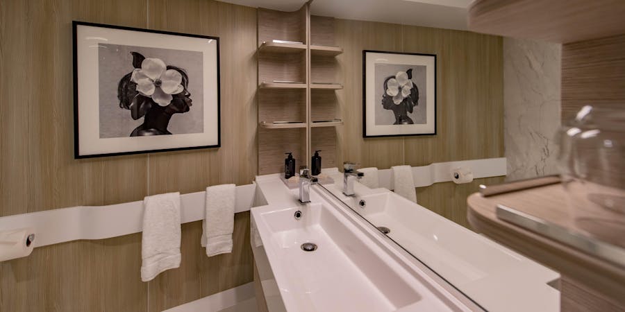 The Deluxe Inside Cabin on Celebrity Edge (Photo: Cruise Critic) The Deluxe Inside Cabin on Celebrity Edge (Photo: Cruise Critic)