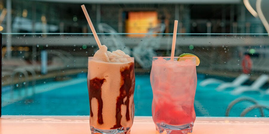 Pool Bar on Celebrity Edge Pool Bar on Celebrity Edge