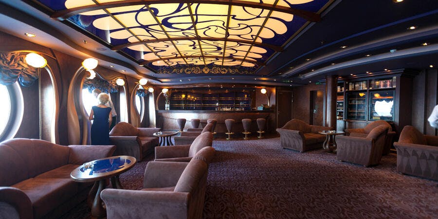 The Cigar Lounge on MSC Divina (Photo: Cruise Critic) The Cigar Lounge on MSC Divina (Photo: Cruise Critic)
