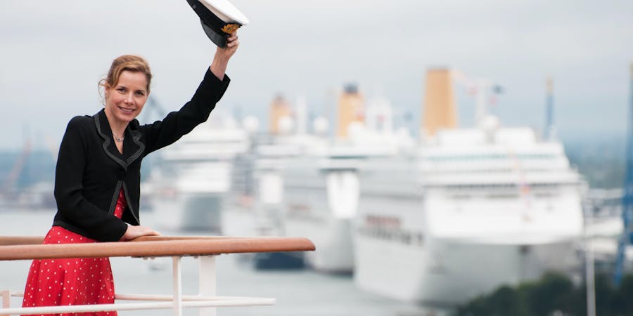 Darcey Bussell (Photo: P&O Cruises) Darcey Bussell (Photo: P&O Cruises)