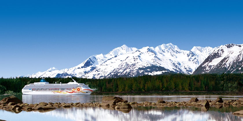 Image: Norwegian Sun in Alaska (Photo: Norwegian Cruise Line)