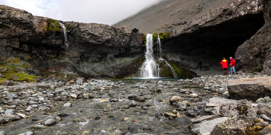 An Excursion to a Fantastic Waterfall in Djúpivogur in Iceland (Photo: Camille Seaman/Hurtigruten) An Excursion to a Fantastic Waterfall in Djúpivogur in Iceland (Photo: Camille Seaman/Hurtigruten)