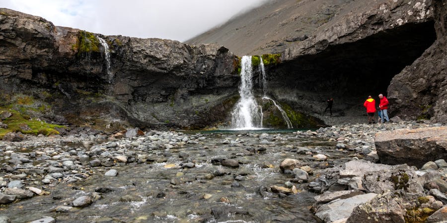 An Excursion to a Fantastic Waterfall in Djúpivogur in Iceland (Photo: Camille Seaman/Hurtigruten) An Excursion to a Fantastic Waterfall in Djúpivogur in Iceland (Photo: Camille Seaman/Hurtigruten)