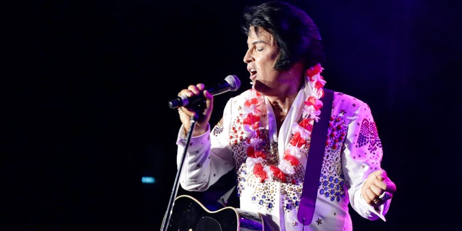 Elvis Performance at the P&O's 1980s Tribute Cruise (Photo: P&O Cruises Australia) Elvis Performance at the P&O's 1980s Tribute Cruise (Photo: P&O Cruises Australia)