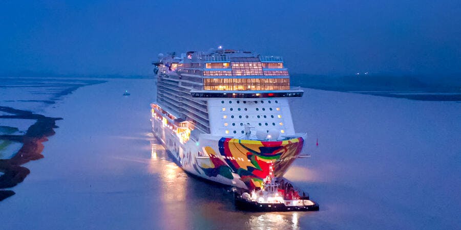 Norwegian Encore (Photo: Norwegian Cruise Line) Norwegian Encore (Photo: Norwegian Cruise Line)