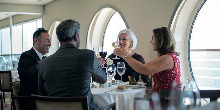 Make the most of mealtimes (Photo: Fred. Olsen Cruise Lines) Make the most of mealtimes (Photo: Fred. Olsen Cruise Lines)