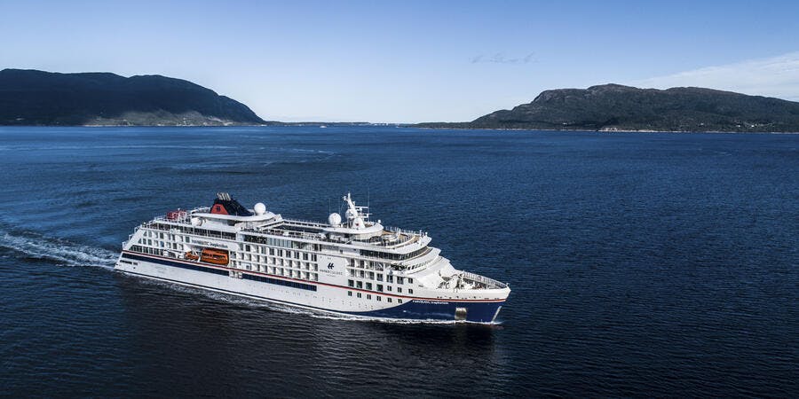 Hanseatic Inspiration (Photo: Hapag-Lloyd Cruises) Hanseatic Inspiration (Photo: Hapag-Lloyd Cruises)