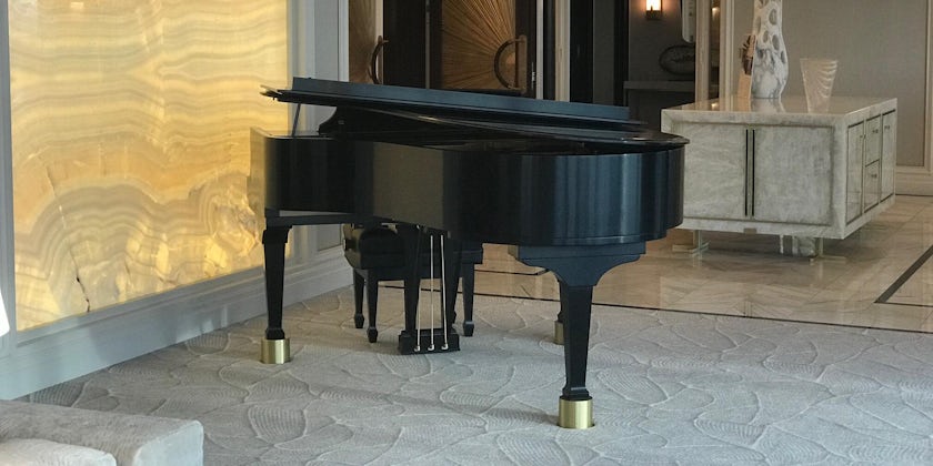 The Steinway piano in the ship's 4,443 sqft Regent Suite on Seven Seas Splendor (Photo: Kerry Spencer)