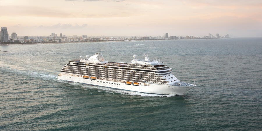 Seven Seas Splendor (Photo: Regent Seven Seas) Seven Seas Splendor (Photo: Regent Seven Seas)